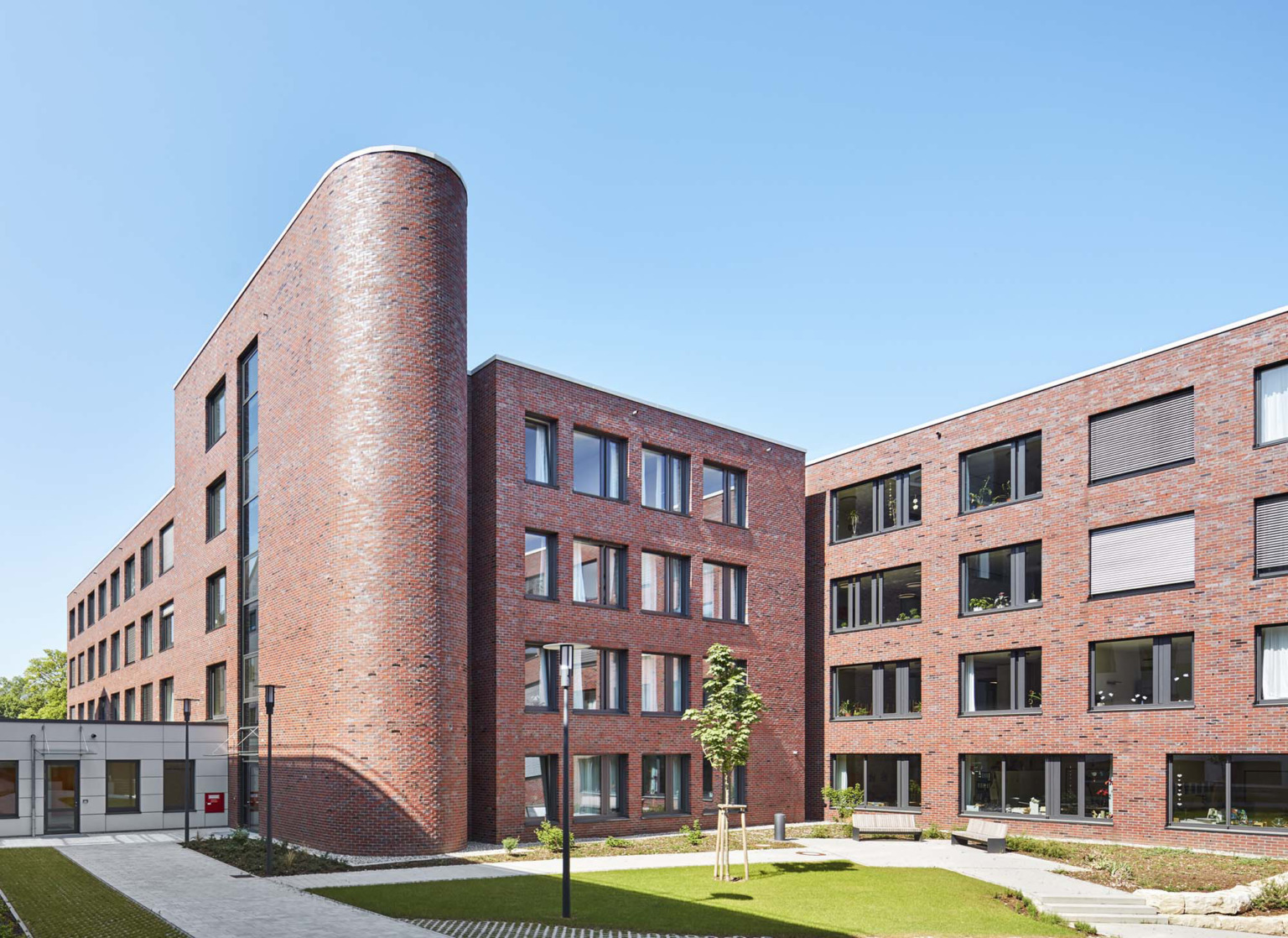 HSP Hoppe Sommer Planungs GmbH Architektur | Gesundheitswesen | Neubau Psychiatrie Kirchheim | Backsteinfassade © Bild Dietmar Strauss